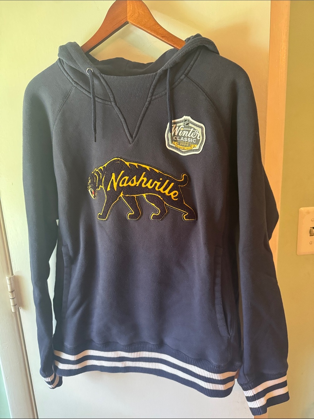 Limited Edition Fanatics Navy Nashville Predators Winter Classic hoodie